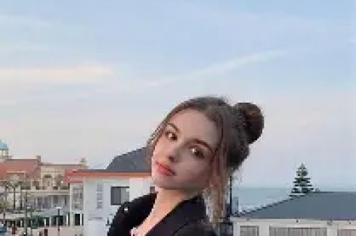 知名女星是女海王？与仨男顶流发生过关系还玩剧组夫妻当小三